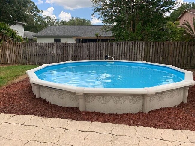 Building Photo - LOVELY NORTHDALE POOL HOME