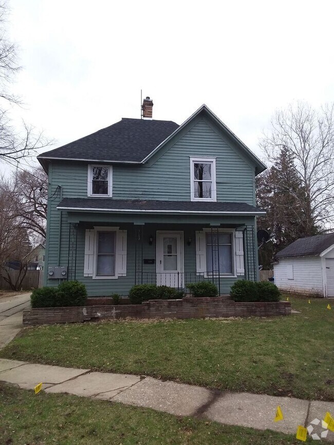 Building Photo - Great building with two units