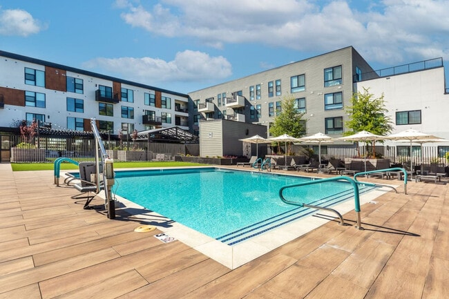 Building Photo - 4225 N 32nd Pl