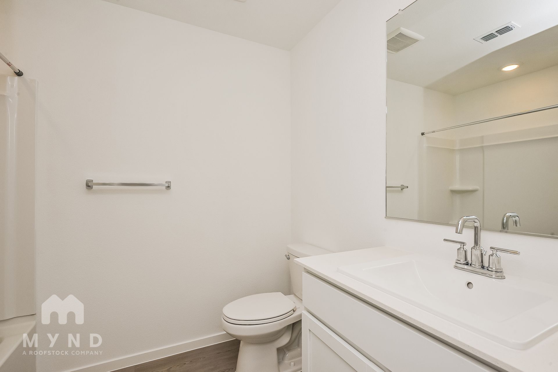 Building Photo - 2717 Mistwood Dr