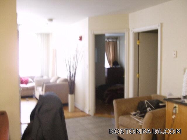 Building Photo - 90 Westland Ave