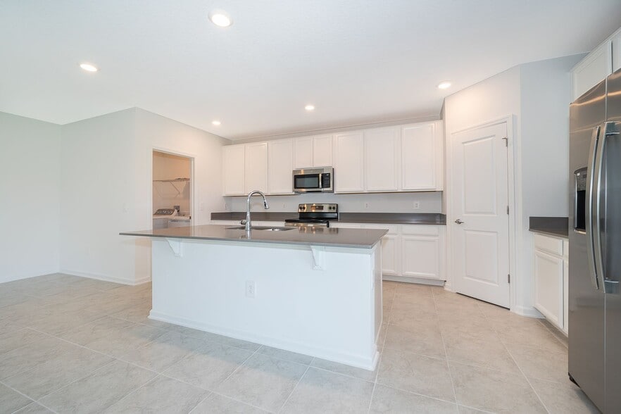 Building Photo - 732 Citrus Reserve Blvd