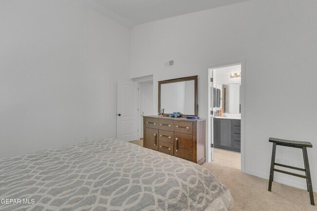 Building Photo - 14800 Sam Garcia Ave