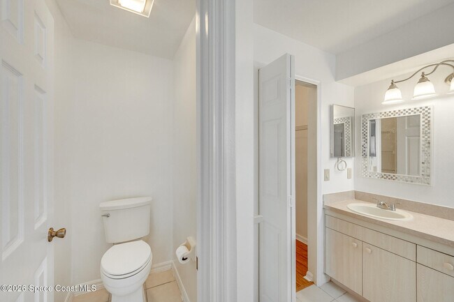 Building Photo - 330 Las Olas Dr