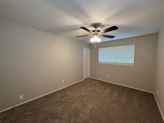 Building Photo - 4705 Windsor Dr