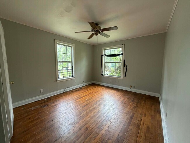 Building Photo - 3436 Fulton St