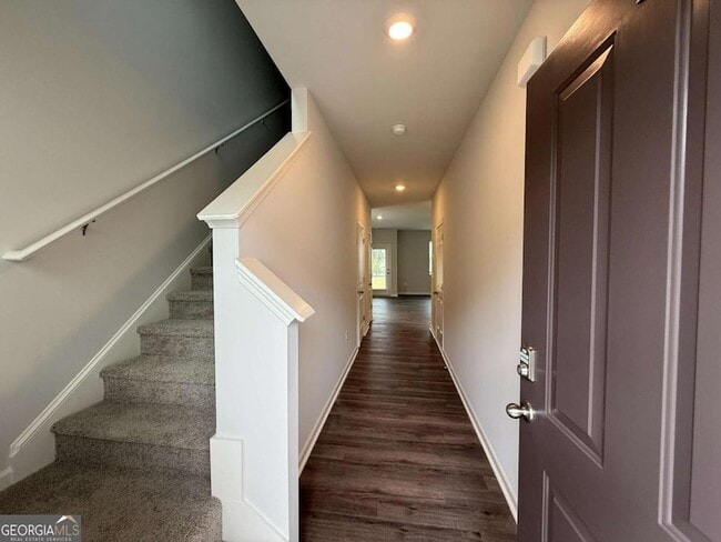 Building Photo - 1 Silverbell Ln NW