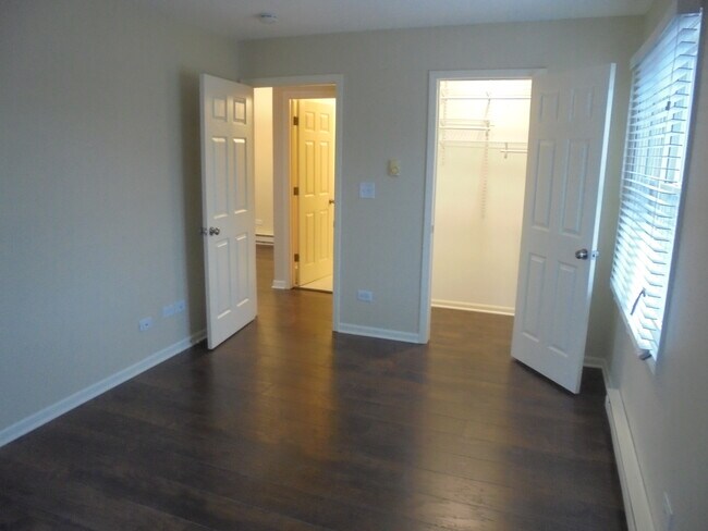 Building Photo - 1334 Cunat Ct