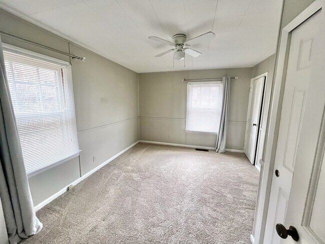 Building Photo - Cozy cottage in Ft Mitchell!