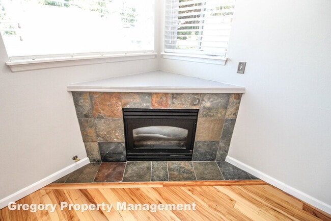 Building Photo - 11342 NE 67th St