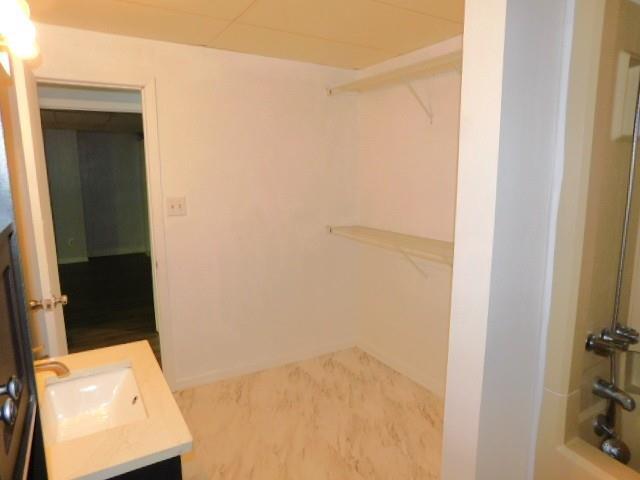 Building Photo - 2817 Thornridge Dr