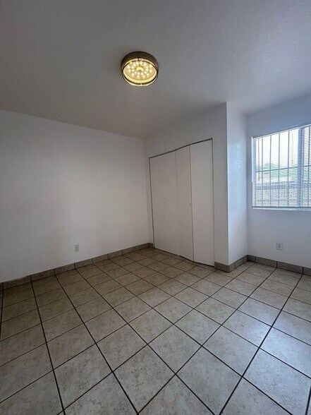 Building Photo - 2767 N Edith Blvd