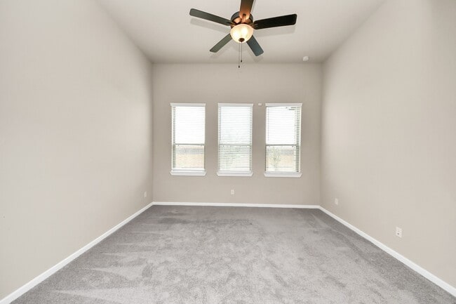 Building Photo - 7006 Winterberry Gln Ln