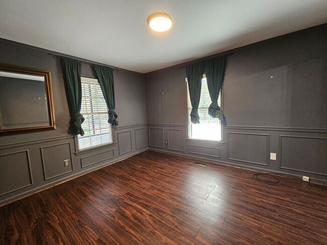 Building Photo - Gillcreek at Forest Lake