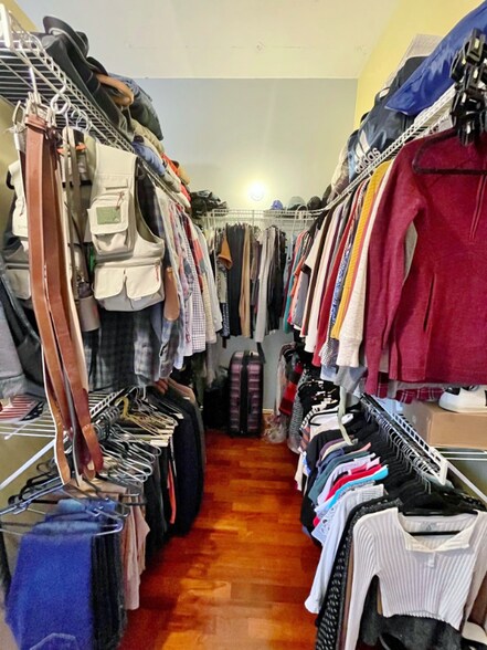 Building Photo - 130 S Canal St