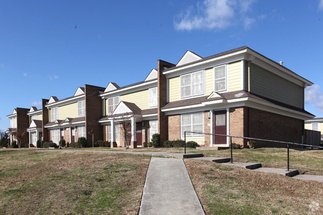 Building Photo - Claremont Courts