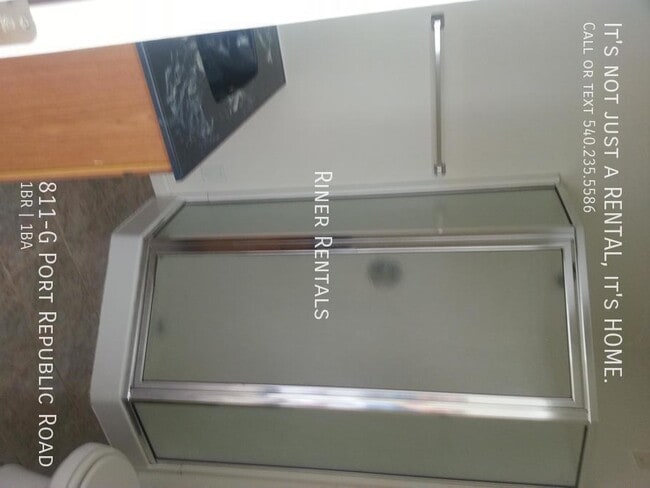 Building Photo - 811 Port Republic Rd