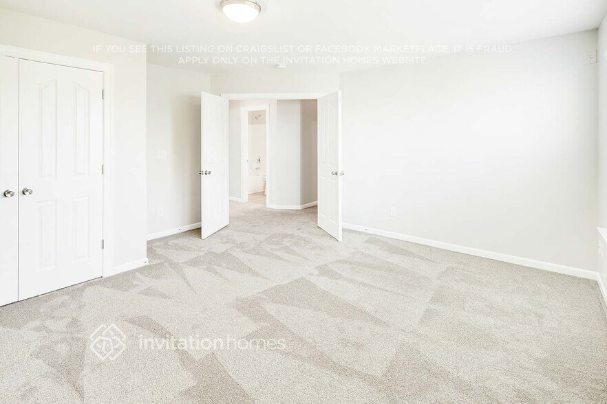 Building Photo - 9677 Ravenscroft Ln NW