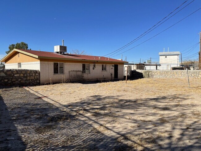 Building Photo - 8137 Staghorn Dr