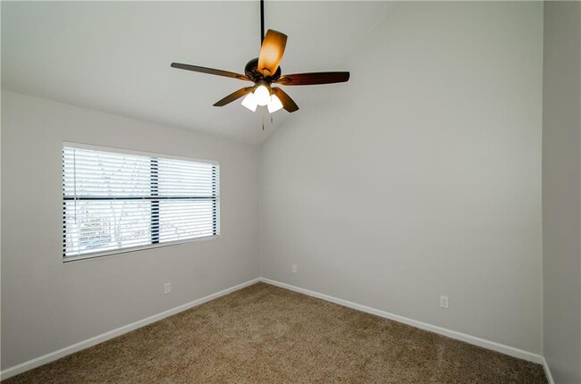 Building Photo - 150 Karina Pl