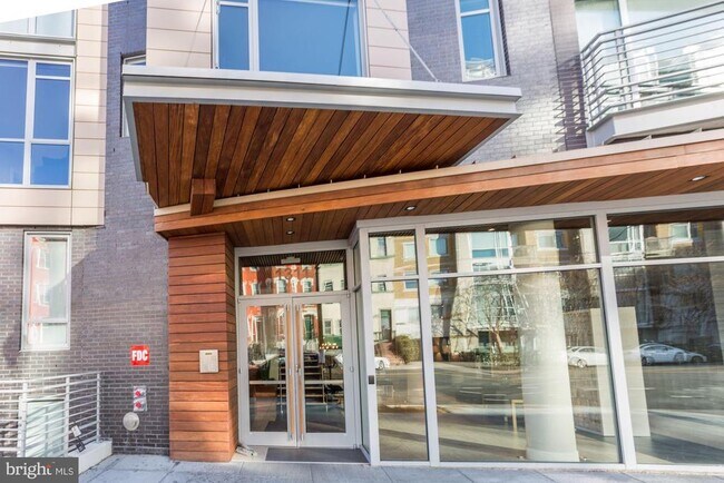 Building Photo - 1311 13th St NW