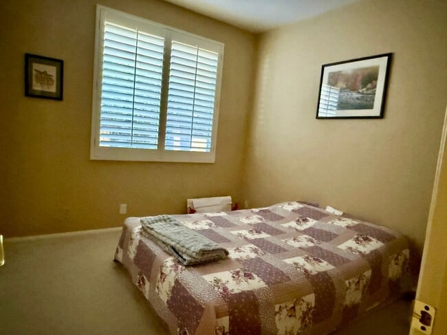 Building Photo - Scripps Ranch 4 Br 3 baths garage yard solar for rent $4990