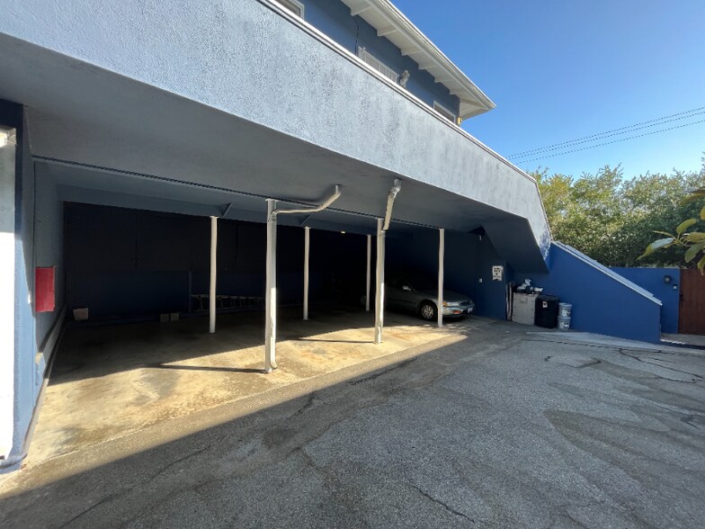 Building Photo - 924 17th St