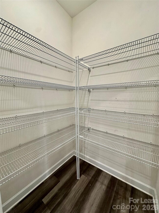 Building Photo - 410 Cranford Dr