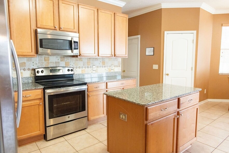 Building Photo - 13092 Haverhill Dr