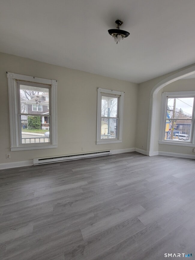 Building Photo - 120 North St