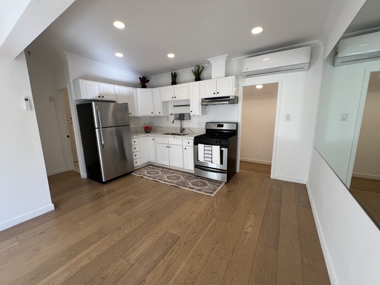 Updated Cabinets - 4014 Higuera St