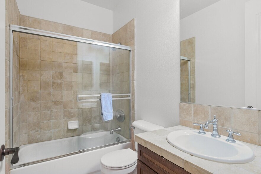 Building Photo - 2917 Babbling Brook Rd