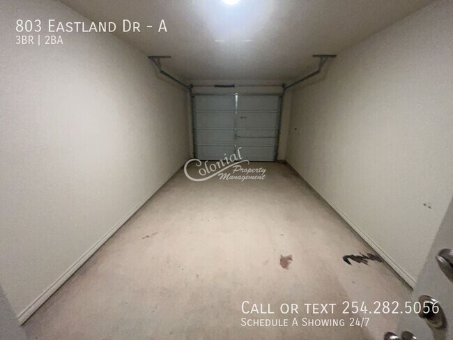 Building Photo - 803 Eastland Dr
