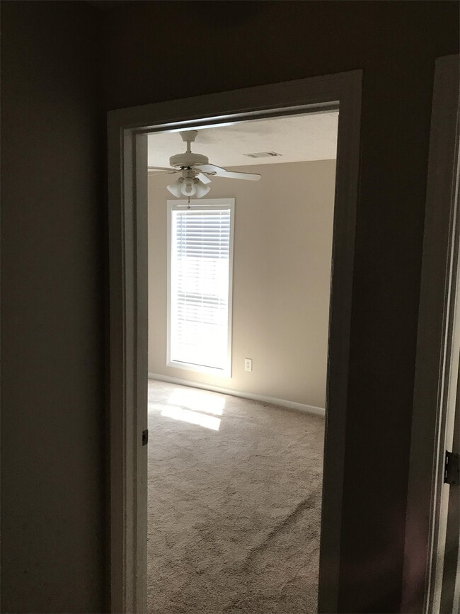 Building Photo - 25 Devonshire Dr