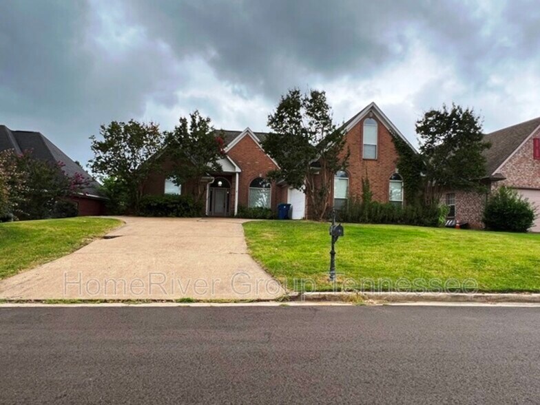 Building Photo - 101 Cross Creek Dr
