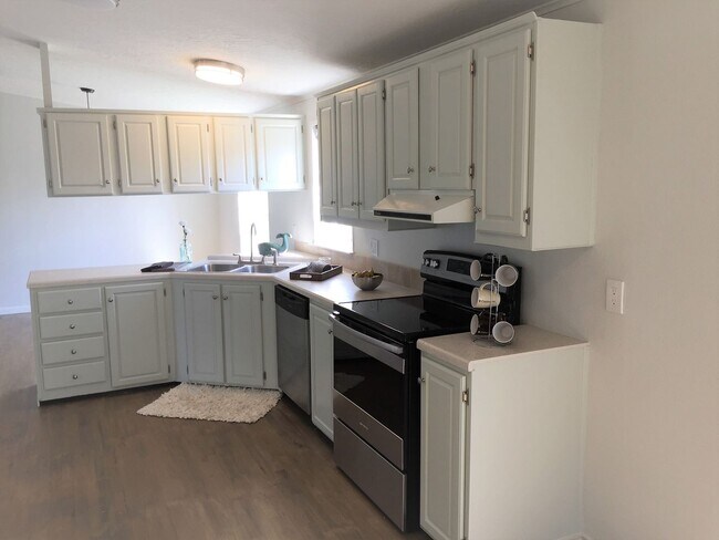 Building Photo - 3bedroom 2bath Mobile Home