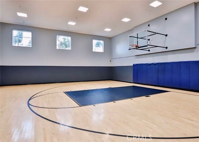 Building Photo - 1416 Scholarship