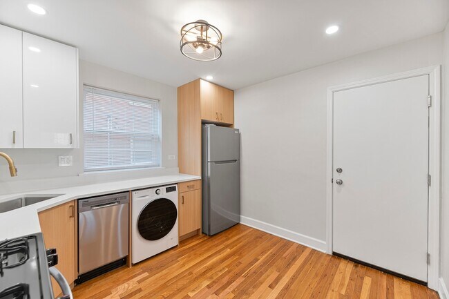 Building Photo - 132 Ridge Ave