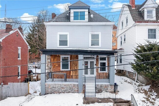 Building Photo - 317 Kearsarge St
