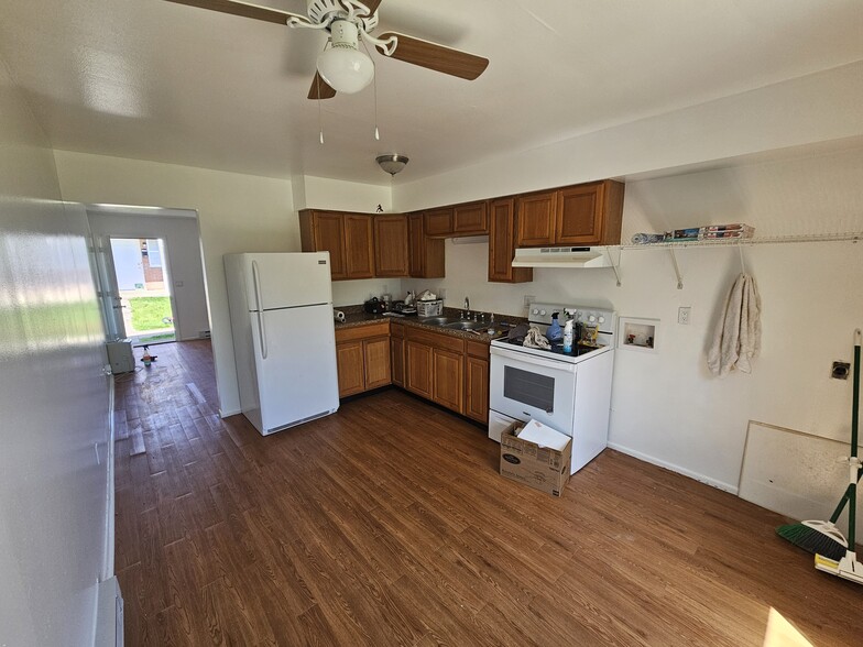 Building Photo - 5547 Fisher Dr