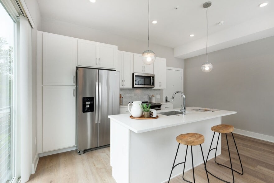 Interior Photo - Washington Court