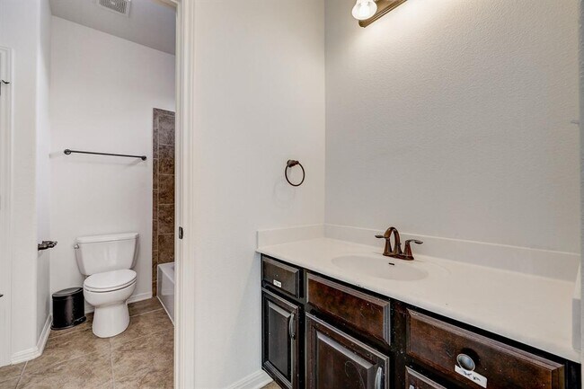 Building Photo - 16012 Spillman Ranch Loop