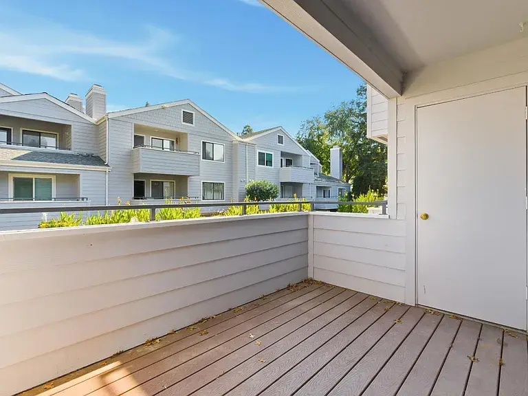 Building Photo - 7675 N 1st St