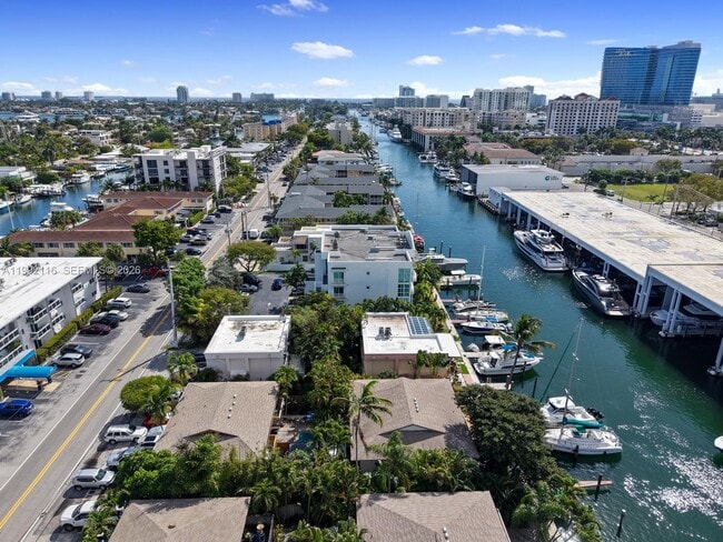 Building Photo - 1440 SE 15th St