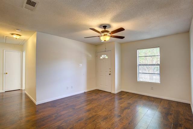 Building Photo - 2441 Sweetwood Dr