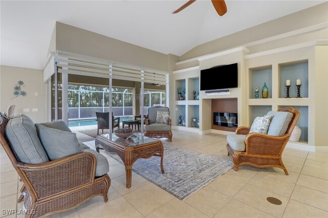 Building Photo - 2236 SW 27th St