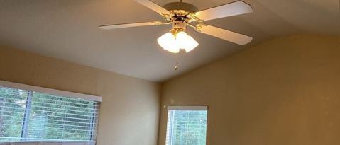 Building Photo - 14855 Reynosa Dr