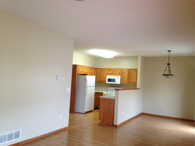 Building Photo - 2103 Linden Trail