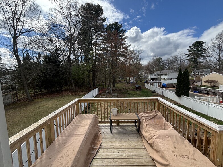 Building Photo - 101 Serif Ln