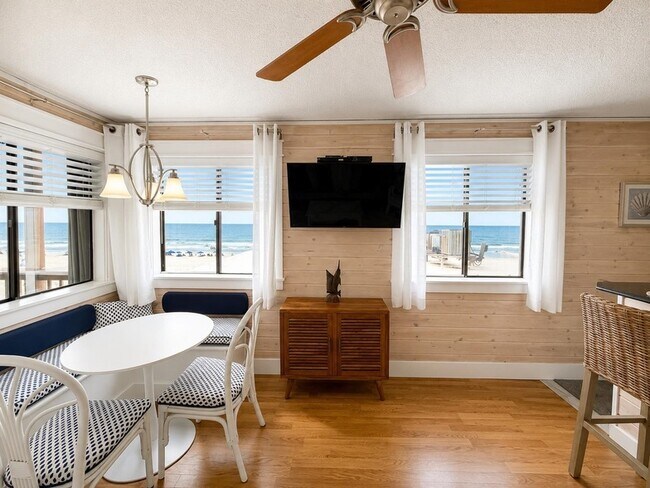 Building Photo - 1711 S Ocean Blvd